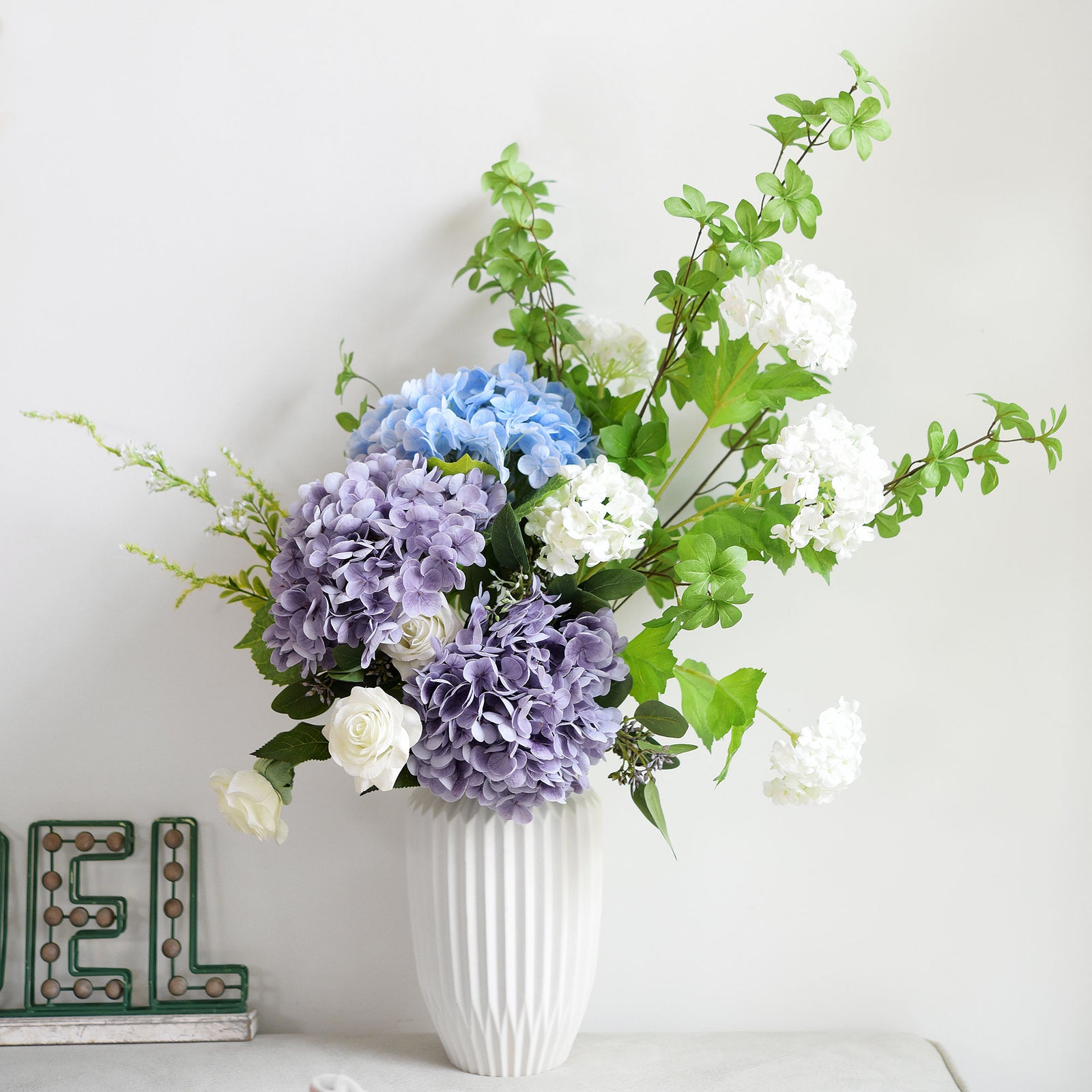 2 Stems Pale Purple Real Touch Petals and Leaves Artificial Hydrangea Flowers Long Stem Floral Arrangement | for Wedding Bridal Party Home Décor DIY Floral Decoration