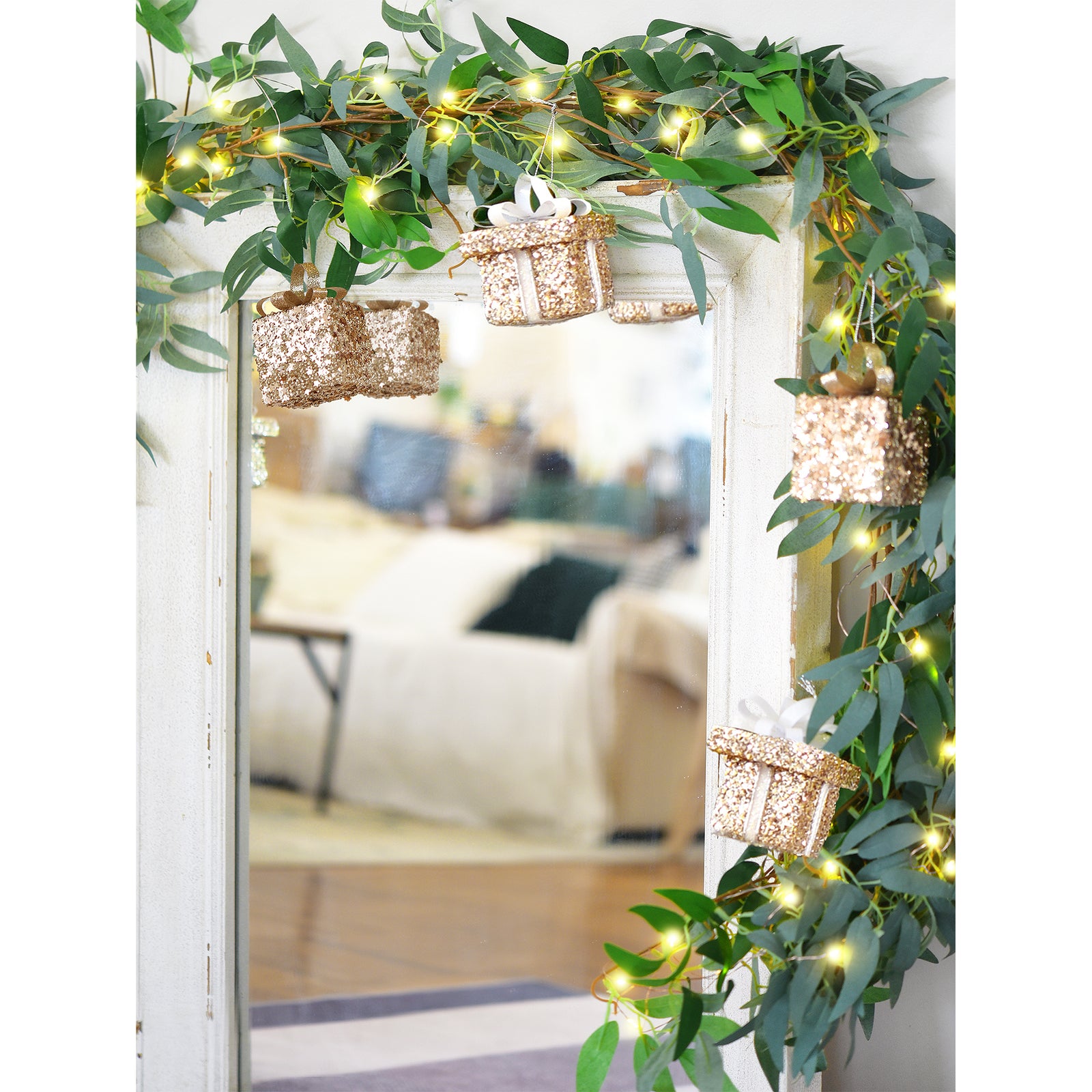 Lighted Willow Leaf Artificial Garlands with Gift Ornaments and Remote