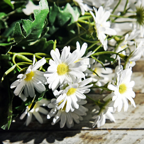 Daisy Silk Flowers Outdoor Artificial Flowers Arrangements (Simply White) 2 Bunches
