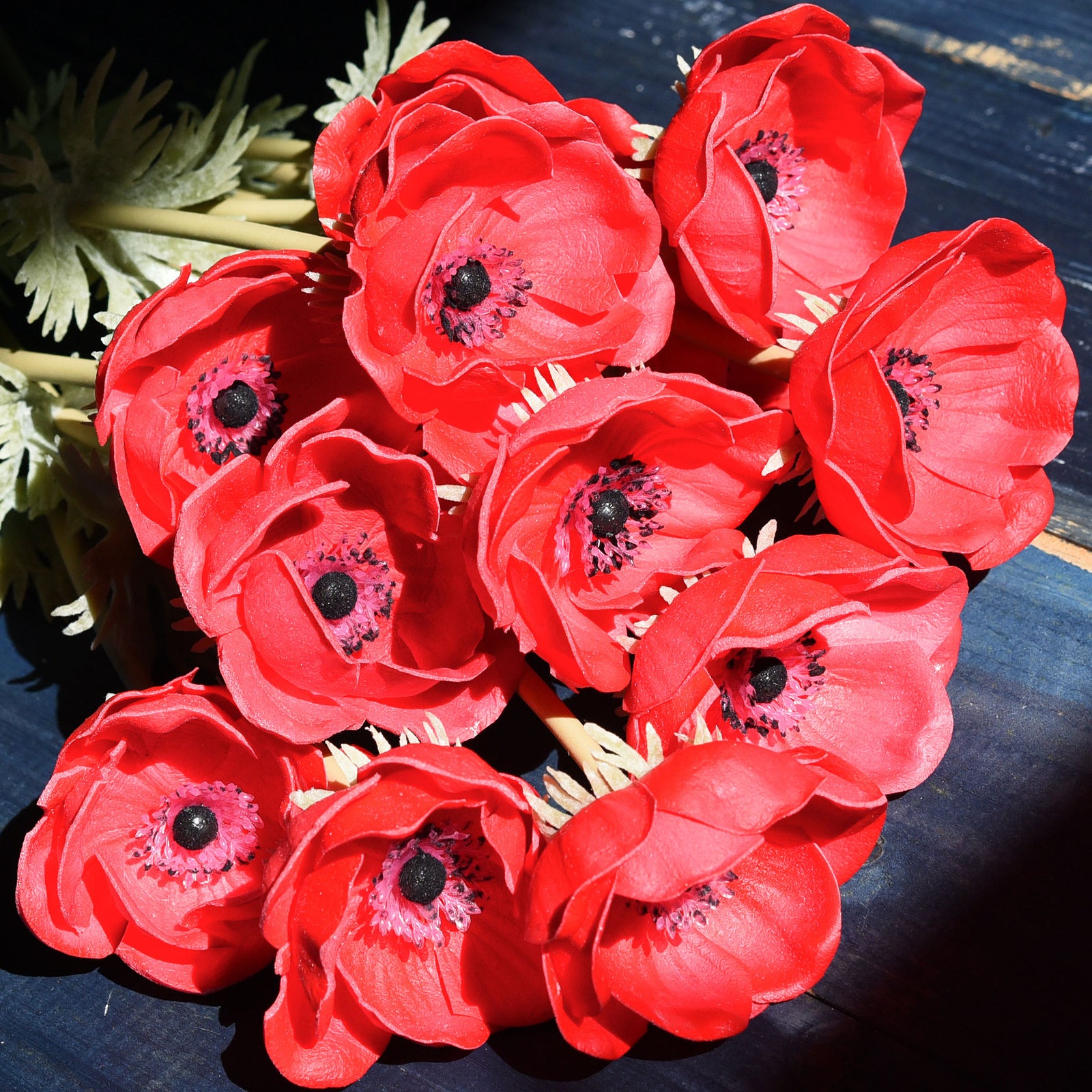 12 Long Stems of ‘Real Touch’ Artificial (Red) Anemone Flowers, Wedding Bouquet Flower Arrangement, 45cm (17.7 inches)