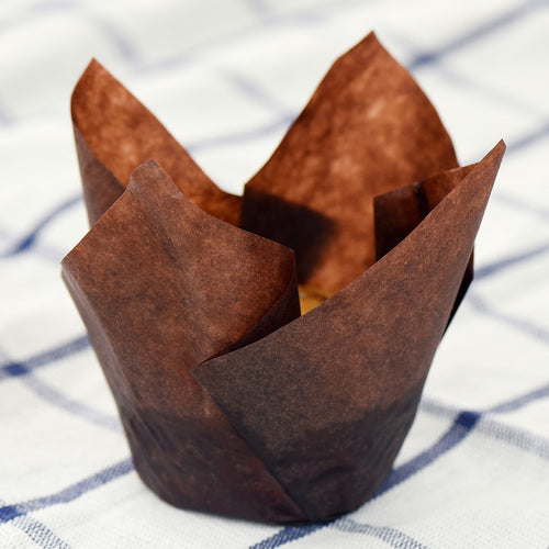 FiveSeasonStuff Pack of 200 Tulip Cupcake Muffin Cases/Standard Baking Paper Cups Wraps Liners for Wedding Christmas Birthday Shower Party Carnival Holiday Celebration