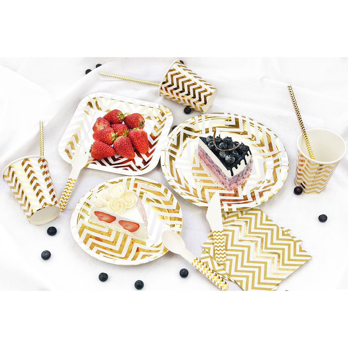 White and Gold Square Party Paper Plates 16 Pieces