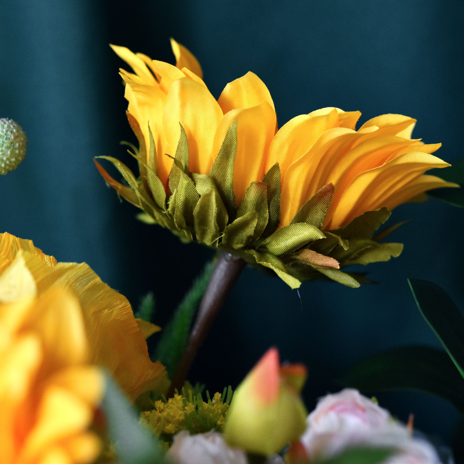 FiveSeasonStuff Artificial Sunflowers, Yellow Silk Flowers Bouquet (10
