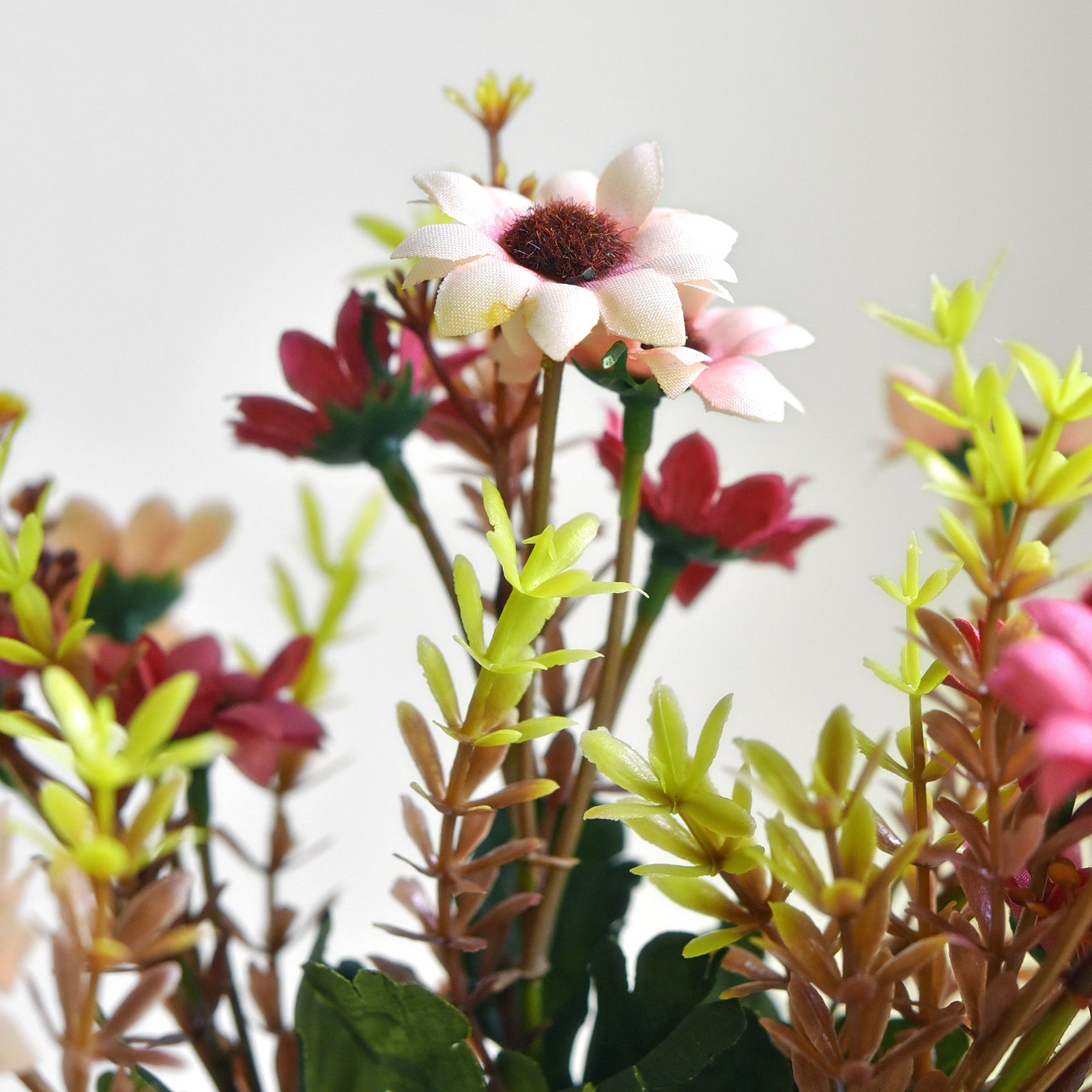 FiveSeasonStuff Daisy Silk Flowers, Outdoor Artificial Flowers Arrangement (4 Flower Bundles,) 13 inches Tall (Mixed Sweet Pinks)